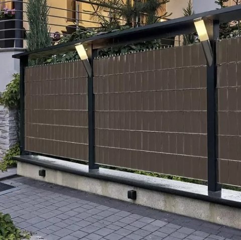 Taśma ogrodzeniowa 19cmx35m 630g/m2 brązowa 23707 Taśma ogrodzeniowa 19cmx35m 630g/m2 brązowa 23707