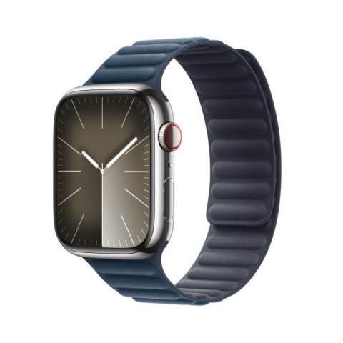 Apple | 45mm Pacific Blue Magnetic Link - S/M | Fits wrists 140-180 mm | Blue Apple | 45mm Pacific Blue Magnetic Link - S/M | Fits wrists 140-180 mm | Blue
