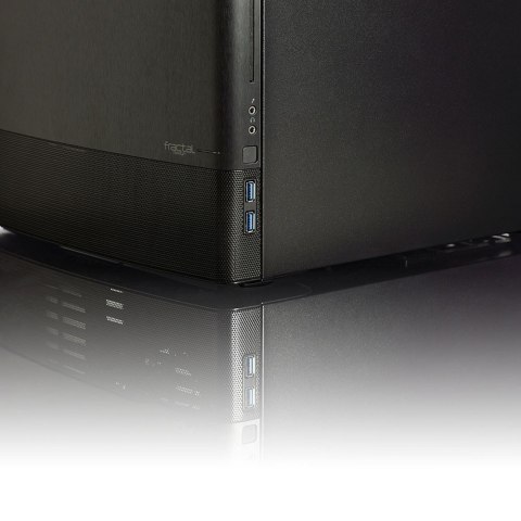 Fractal Design | NODE 804 | Side window | 2 - USB 3.0Audio in/outPower button with LED (white)HDD activity LED (white) | Black |