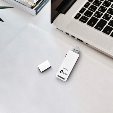TP-LINK | Network adapter | IEEE 802.11b | IEEE 802.11g | IEEE 802.11n (draft 2.0) | USB 2.0 TP-LINK | Network adapter | IEEE 802.11b | IEEE 802.11g | IEEE 802.11n (draft 2.0) | USB 2.0