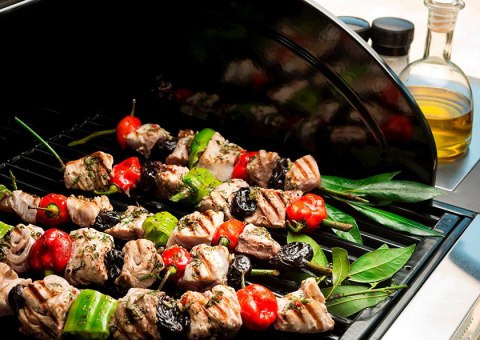 Grill gazowy stacjonarny CADAC STRATOS 4 CZARNY Grill gazowy stacjonarny CADAC STRATOS 4 CZARNY
