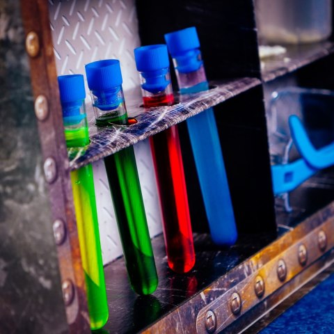 LISCIANI I"M A GENIUS 150 EKSPERYMENTÓW CHEMICZNYCH LISCIANI I"M A GENIUS 150 EKSPERYMENTÓW CHEMICZNYCH