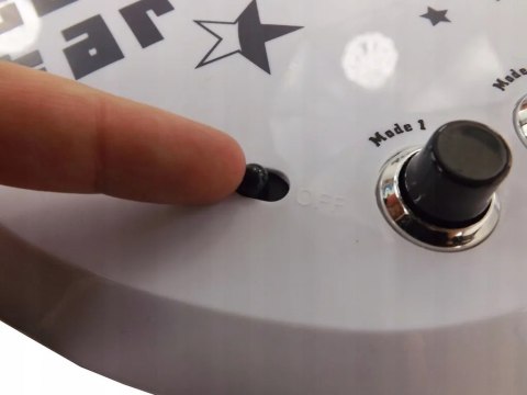 Bezprzewodowa gitara ze wzmacniaczem i mikrofonem 9010