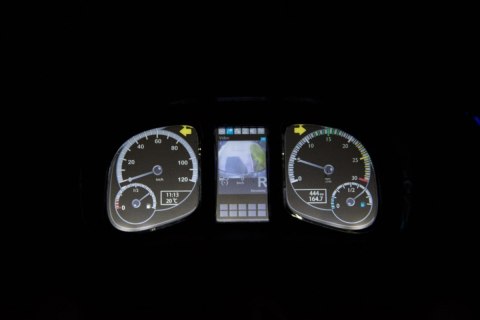 Auto na akumulator Mercedes-Benz Zetros dla dzieci Czerwony + 2-osobowy + Bagażnik + Pilot Auto na akumulator Mercedes-Benz Zetros dla dzieci Czerwony + 2-osobowy + Bagażnik + Pilot