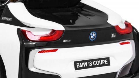 BMW I8 Lift Auto na akumulator Biały + Pilot + Wolny Start + 3-pkt pasy + MP3 USB + LED BMW I8 Lift Auto na akumulator Biały + Pilot + Wolny Start + 3-pkt pasy + MP3 USB + LED