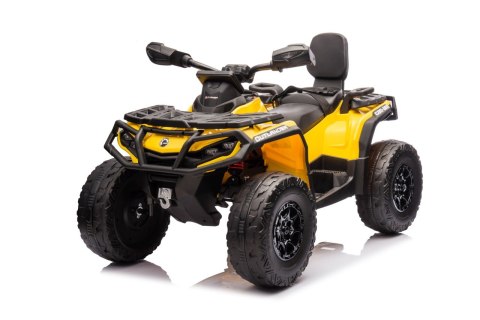Quad Can Am Outlander ATV z Pilotem Żółty Quad Can Am Outlander ATV z Pilotem Żółty