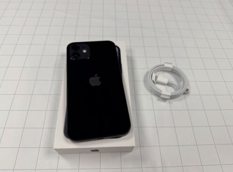 Apple REFURBISHED Grade A | iPhone 12 | Black | 6.1 " | Super Retina XDR OLED | 2532 x 1170 pixels | Internal RAM 4 GB | 64 GB | Apple REFURBISHED Grade A | iPhone 12 | Black | 6.1 " | Super Retina XDR OLED | 2532 x 1170 pixels | Internal RAM 4 GB | 64 GB |