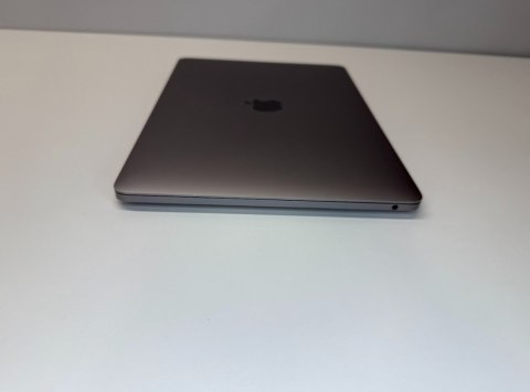 Apple | RENEW Grade B | MacBook Pro 13" (2019) | 13.3" Retina Display | Intel Core i5 | i5-8257U | 8 GB | 256 GB SSD | Intel Iri Apple | RENEW Grade B | MacBook Pro 13" (2019) | 13.3" Retina Display | Intel Core i5 | i5-8257U | 8 GB | 256 GB SSD | Intel Iri