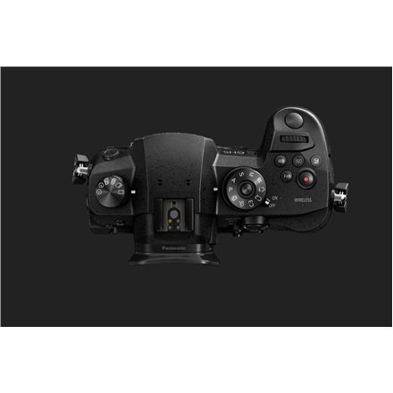 Panasonic LUMIX DC-GH5EG-K DSLM Camera Body 20.3 MP ISO 25600 Display diagonal 3.2 " Video recording Wi-Fi Contrast AF system Ma Panasonic LUMIX DC-GH5EG-K DSLM Camera Body 20.3 MP ISO 25600 Display diagonal 3.2 " Video recording Wi-Fi Contrast AF system Ma